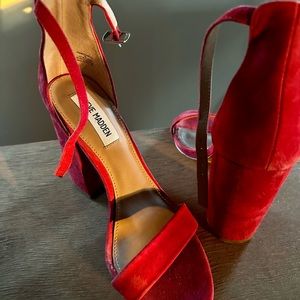 Steve Madden Platform Heels | Red size 7